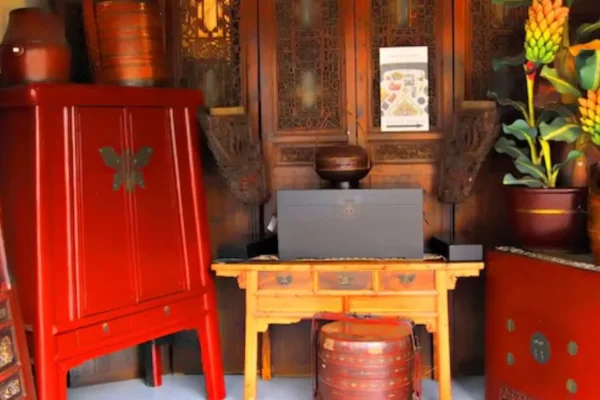 Chinese Cabinet